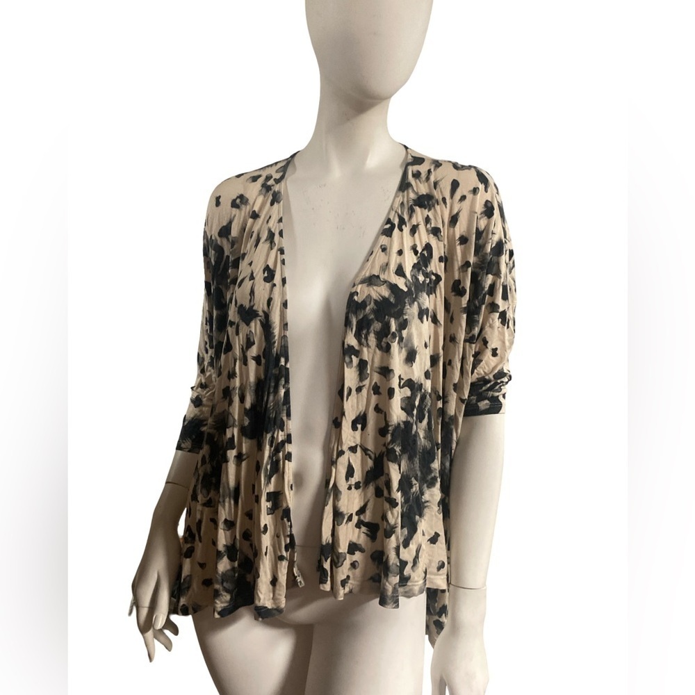 Victor Stylish Tan and Black Open Cardigan